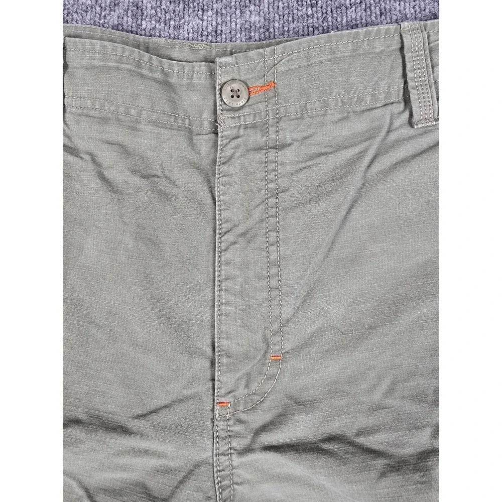 L.L. Bean Mens Natural‎ Fit Cargo Shorts  Olive green Size 35W